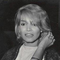 Mercedes Alonso 飾演 Giovanna