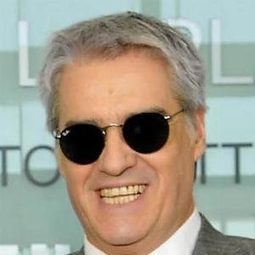 Roberto Petinatto - El destino del Lukong演員 飾演Self