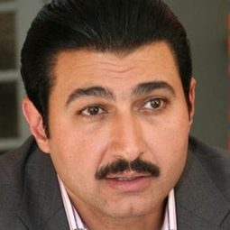 Yasser Galal 飾演 ضيف شرف - رحيم