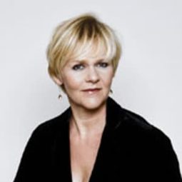 Barbara Bonney - La Clemenza di Tito演員 飾演Servilia