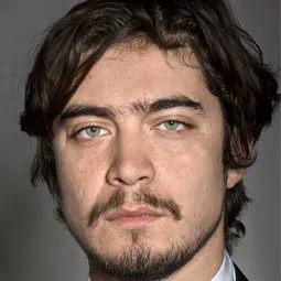 里卡度撒卡馬西奧 飾演 Pietro