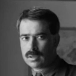 Latif Altintas - The Small Town演員 飾演Ögretmen