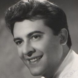 Achille Togliani 飾演 Himself