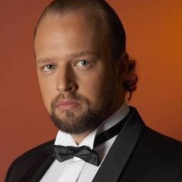 德米特里．貝洛塞爾斯基 飾演 Ramfis