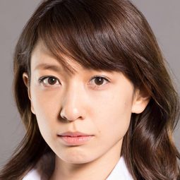 小林夏子 - さまよえ記憶演員 飾演