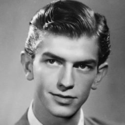 Quintín Bulnes - Por mis pistolas演員 飾演Tommy Bernard