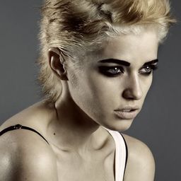 Evalena Marie 飾演 Tori