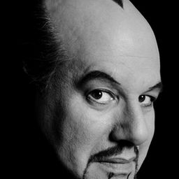 Max Maven 飾演 Self