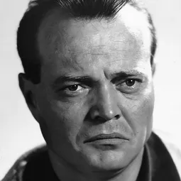 Luciano Pigozzi - 鞭子與肉體演員 飾演Losat