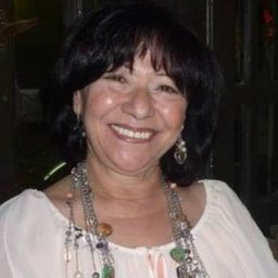 Magda Mounir 飾演 سيدة الحادث