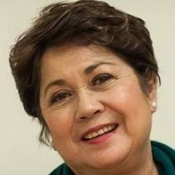 諾瓦·維拉 飾演 