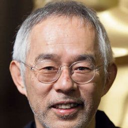 鈴木 敏夫 飾演 