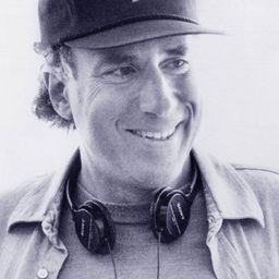 Sam Weisman - 刺殺大將軍演員 飾演Voice (voice)