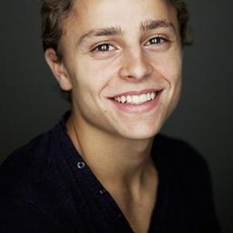 Julien Crampon 飾演 Frapulo (voice)