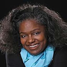 克絲汀·柴爾斯 飾演 Adele