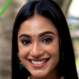 安努克麗西·瓦斯 飾演 Annapoorani