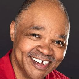 Ken Prymus - Cover Me演員 飾演Mo