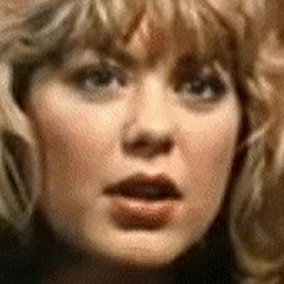 Claire Parker 飾演 Young Jean