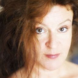 Gabriele Heckel 飾演 Baischs Frau