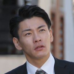 山本宗介 飾演 Bartender