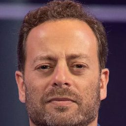 Badih Abou Chacra 飾演 Joseph