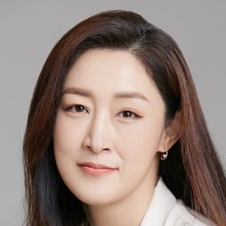 金善華 - 30日演員 飾演Divorce Mediation Committee