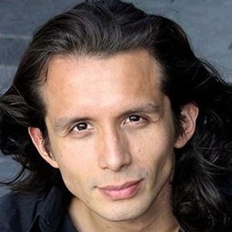 Juan Carlos Flores - 第四公司演員 飾演Siqueiros