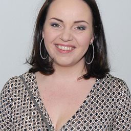 瑪格達蓮娜·史瑪拉拉 飾演 Elka