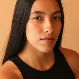 Dalia Xiuhcoatl 飾演 Yadira