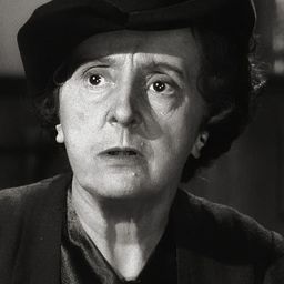 Margaret Wycherly 飾演 Ludmilla Novotny