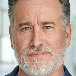 Mark Allyn 飾演 John Baker