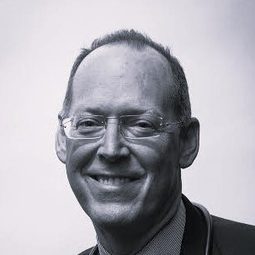 Paul Farmer 飾演 Himself