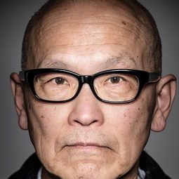 王穎 - 女傭變鳳凰導演