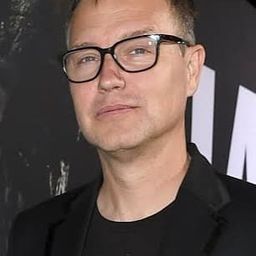 Mark Hoppus - 葛妮和特拉維斯：至死不渝演員 飾演Self