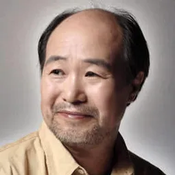 Shin Cheol-jin 飾演 Mr. Yoon