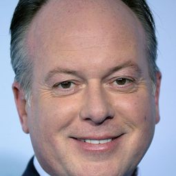 湯姆·麥葛瑞斯 - 荒失失奇兵2演員 飾演Skipper / Lemur (voice)