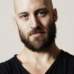 Mårten Svedberg 飾演 Vidar Pettersson