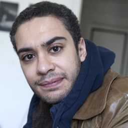 Moustafa Benaibout - 女子漢又怎樣演員 飾演Un collègue