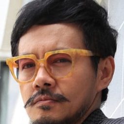 Pramote Seangsorn 飾演 The Policeman