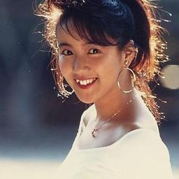 結城めぐみ 飾演 