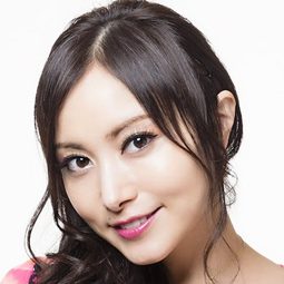 三浦あずさ 飾演 