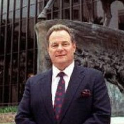 Michael Wayne 飾演 Eddy Williams