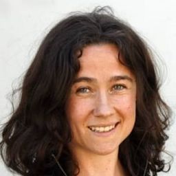 Cecilia Milocco 飾演 The Teacher