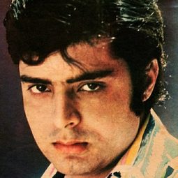 Satish Kaul 飾演 Mohan