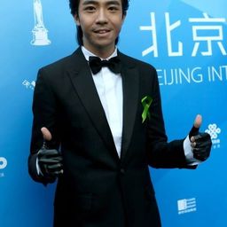 俞灝明 飾演 Sun Ji