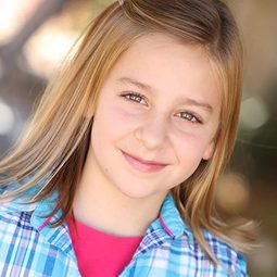 Sky Alexis - 吉拿域戴拖路之皮諾丘演員 飾演Young Girl (voice)