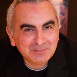 Tonino Benacquista - 唇語驚魂編劇