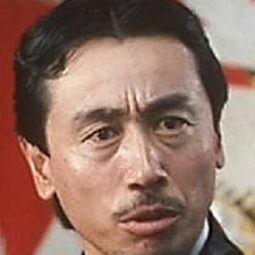 鹿村泰祥 飾演 older Nachino brother