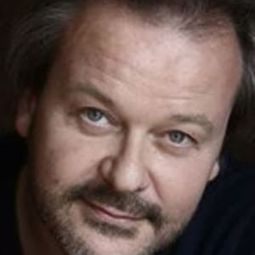 Olivier Mag - Quand la Chine téléphonera演員 飾演The inspector