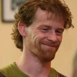 Ivan Martinka 飾演 Tomasz Uhorczyk